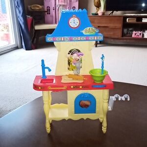 Hasbro Disney Princess Snow White Stir n Bake Kitchen Playset 4 Barbie S…